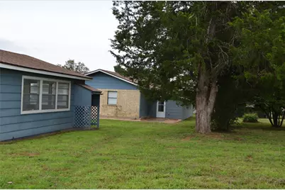 2020 Gage Road, Cleburne, TX 76031 - Photo 11