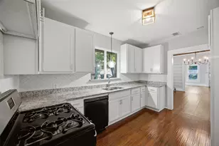 603 N McKinney St, Ennis, TX 75119 - Photo 11
