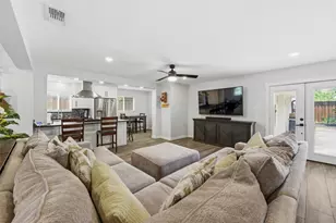 2129 Goerte Dr, Grand Prairie, TX 75051 - Photo 7