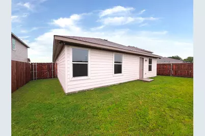 108 Goel Street, Greenville, TX 75402 - Photo 19