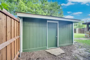 105 S 3rd St, Midlothian, TX 76065 - Photo 21