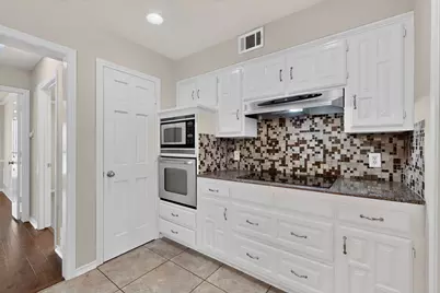 1900 Thames Drive, Arlington, TX 76017 - Photo 9