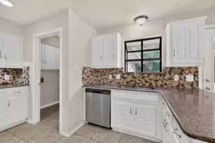 1900 Thames Dr, Arlington, TX 76017 - Photo 15