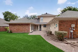1900 Thames Dr, Arlington, TX 76017 - Photo 3