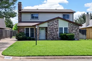 3905 Palomino Dr, Benbrook, TX 76116 - Photo 1