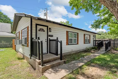 1103 E Leon Street, Gatesville, TX 76528 - Photo 1