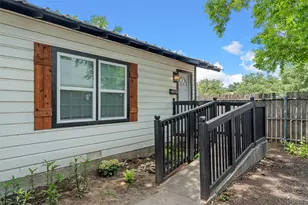 1103 E Leon St, Gatesville, TX 76528 - Photo 23
