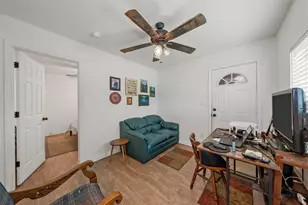 1103 E Leon St, Gatesville, TX 76528 - Photo 5