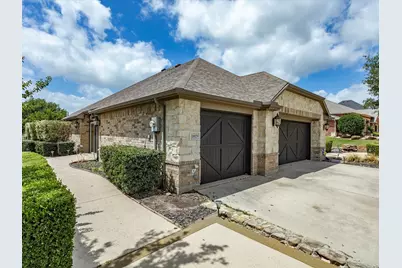 11029 Owl Creek Drive, Fort Worth, TX 76179 - Photo 5