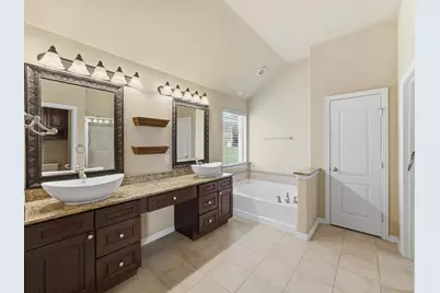 11029 Owl Creek Drive, Fort Worth, TX 76179 - Photo 29