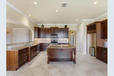 11029 Owl Creek Drive, Fort Worth, TX 76179 - Photo 13