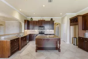 11029 Owl Creek Dr, Fort Worth, TX 76179 - Photo 13