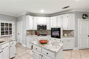 301 St Andrews Dr, Mabank, TX 75156 - Photo 15