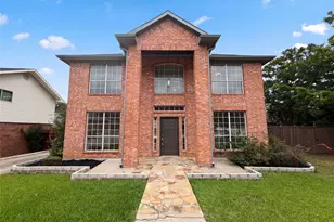815 Ramblewood Dr, Lewisville, TX 75067 - Photo 1