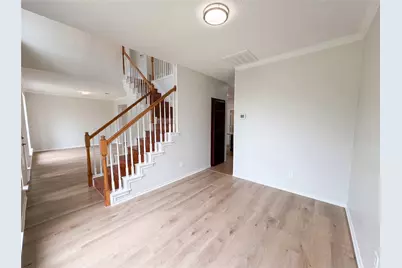 815 Ramblewood Drive, Lewisville, TX 75067 - Photo 9