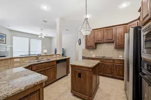 917 Water Oak Dr, Grapevine, TX 76051 - Photo 9