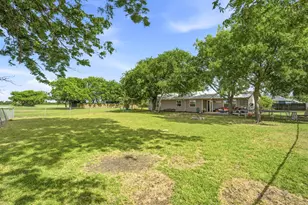 300 W Locust St, Leonard, TX 75452 - Photo 35