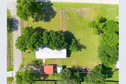 300 W Locust Street, Leonard, TX 75452 - Photo 3