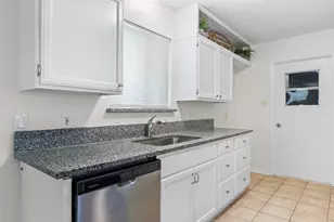 2604 Buffalo Dr, Arlington, TX 76013 - Photo 7