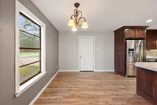 2322 W 1st Ave, Corsicana, TX 75110 - Photo 13