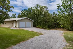 1704 Co Rd 3555, Paradise, TX 76073 - Photo 19