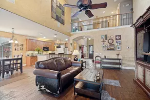 608 Chalk Hill Lane, Murphy, TX 75094 - Photo 5