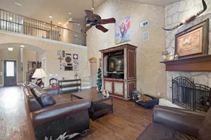 608 Chalk Hill Lane, Murphy, TX 75094 - Photo 5