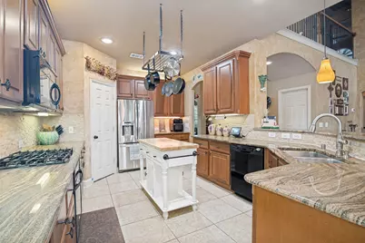 608 Chalk Hill Lane, Murphy, TX 75094 - Photo 11