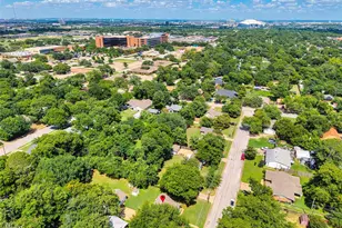 1015 Wilshire Blvd, Arlington, TX 76012 - Photo 31