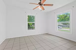 1015 Wilshire Blvd, Arlington, TX 76012 - Photo 13