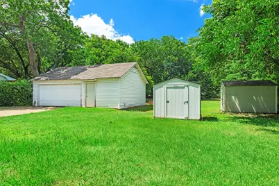 1015 Wilshire Boulevard, Arlington, TX 76012 - Photo 21