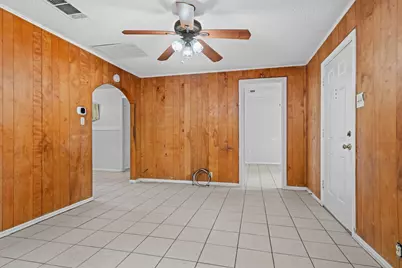 1015 Wilshire Boulevard, Arlington, TX 76012 - Photo 11
