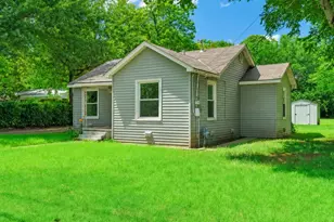 1015 Wilshire Blvd, Arlington, TX 76012 - Photo 3