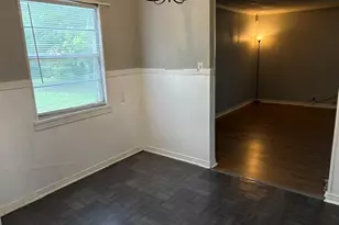 1109 Edwards Cir, Dallas, TX 75224 - Photo 3