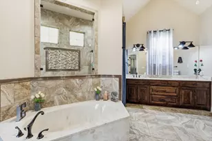 1040 Lighthouse Ct, Grand Prairie, TX 75104 - Photo 21