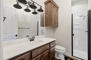 1040 Lighthouse Ct, Grand Prairie, TX 75104 - Photo 25