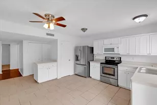 2025 Chatsworth Rd, Carrollton, TX 75007 - Photo 11