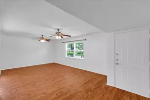 2025 Chatsworth Rd, Carrollton, TX 75007 - Photo 5