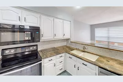 9010 Cumberland Drive, Irving, TX 75063 - Photo 7