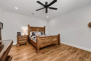 1572 Lizzie Ln, Burleson, TX 76028 - Photo 17