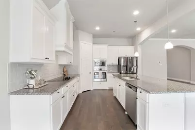 1953 Silver Falls Drive, Burleson, TX 76028 - Photo 9