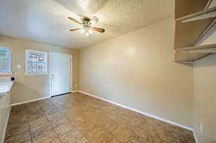 36 W Creek Ln, Grand Prairie, TX 75052 - Photo 5