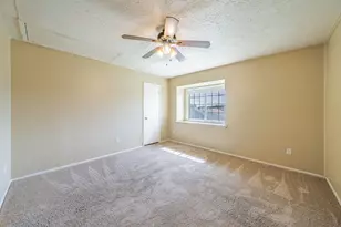 36 W Creek Ln, Grand Prairie, TX 75052 - Photo 11