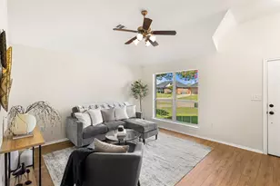 620 Brenna Rd, Waxahachie, TX 75165 - Photo 5