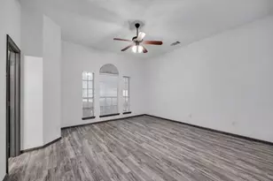 2201 River Canyon Ln, Garland, TX 75041 - Photo 9