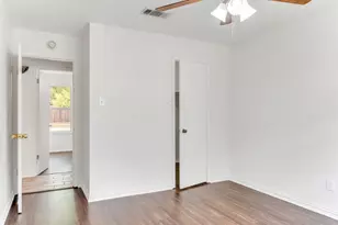 6208 Kary Lynn Dr S, Watauga, TX 76148 - Photo 23