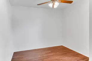 6208 Kary Lynn Dr S, Watauga, TX 76148 - Photo 17
