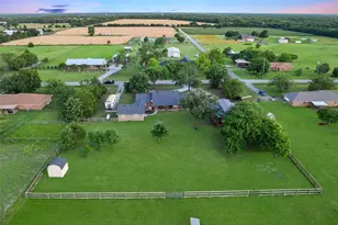 336 Meadows Estate St, Tom Bean, TX 75491 - Photo 35