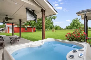 336 Meadows Estate St, Tom Bean, TX 75491 - Photo 25