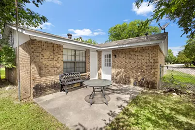 111 Alamo Street, Waxahachie, TX 75165 - Photo 19